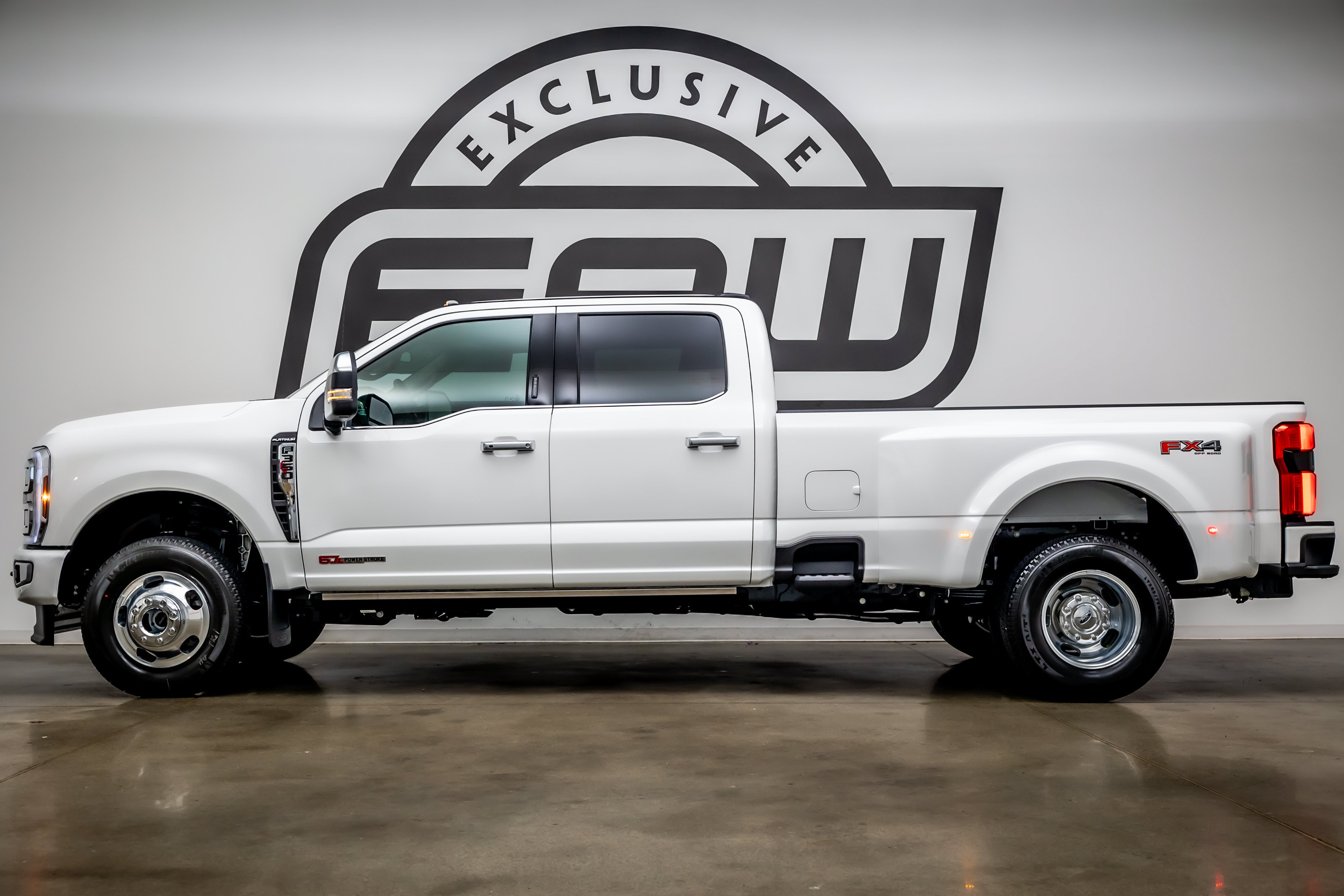 Used 2026 Ford F350 Platinum w/ Platinum Plus Package AWD/4WD image 6