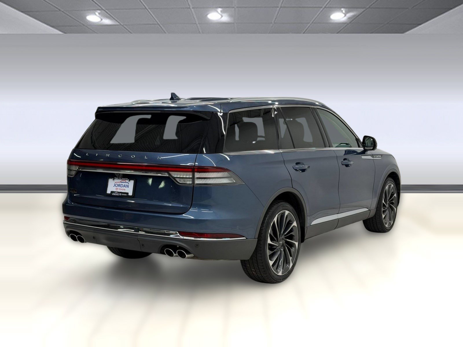 Used 2020 Lincoln Aviator Reserve w/ Equipment Group 202A AWD/4WD image 7