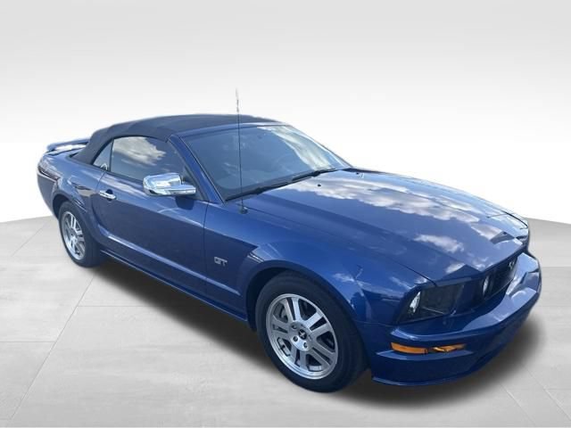 Used 2006 Ford Mustang GT RWD image 3
