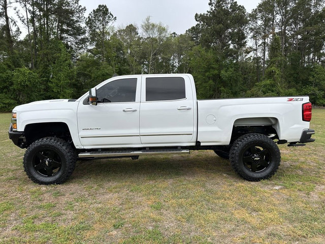 Used 2018 Chevrolet Silverado 2500 LTZ w/ Duramax Plus Package AWD/4WD image 8