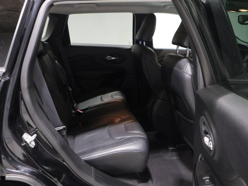 Used 2023 Jeep Cherokee Altitude Lux AWD/4WD image 22