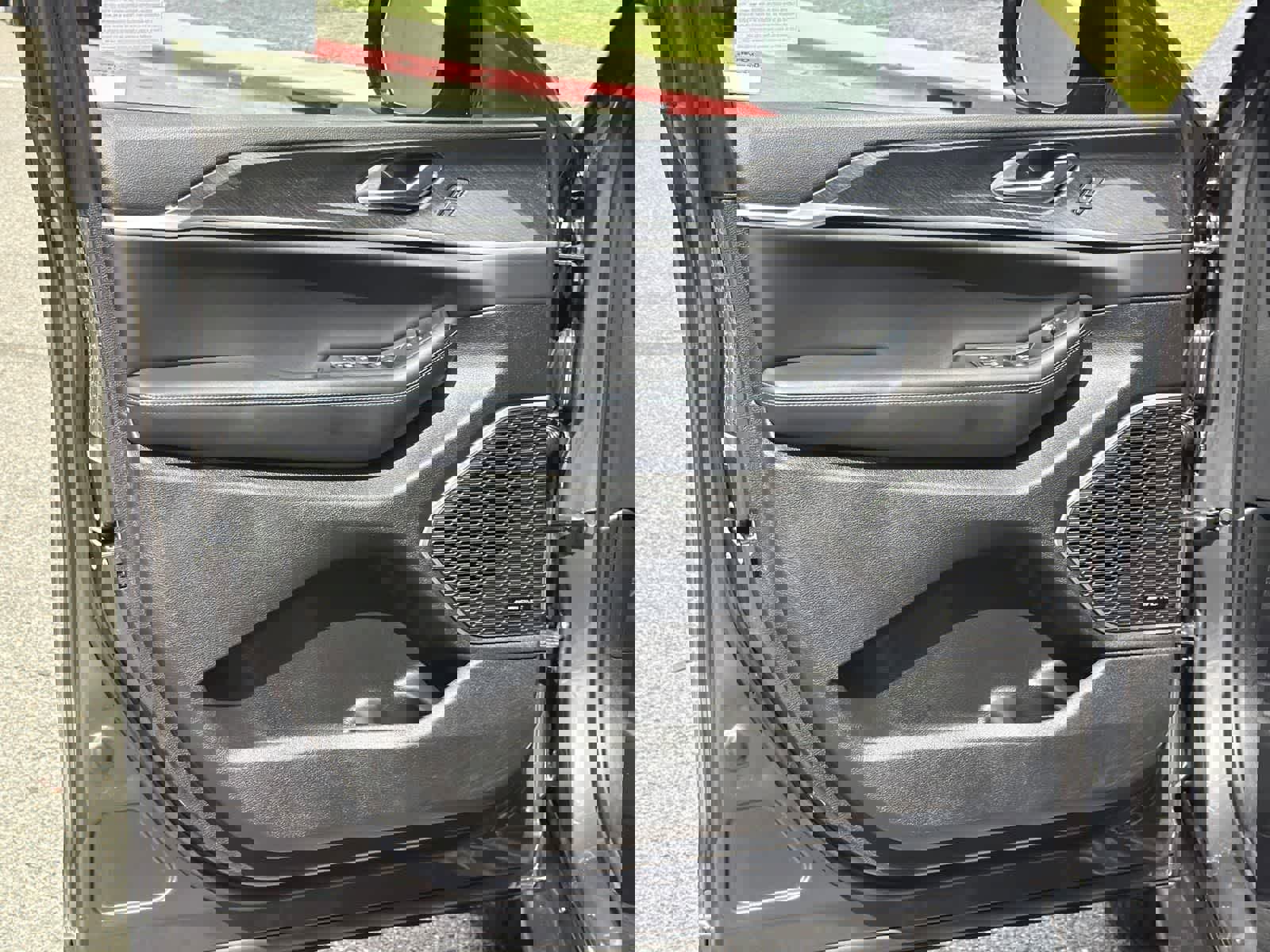 Used 2025 Jeep Grand Cherokee Trailhawk image 22