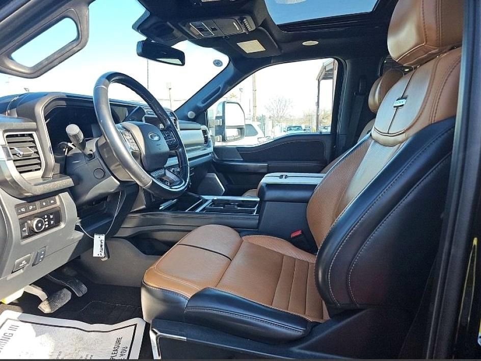 Used 2024 Ford F250 Platinum image 7