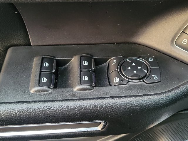 Used 2020 Ford Expedition Max XLT w/ Equipment Group 202A RWD image 17