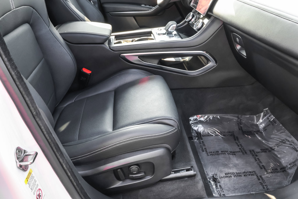 Used 2024 Jaguar F-PACE R-Dynamic S AWD/4WD image 39