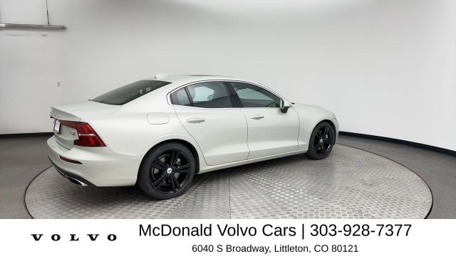 Used 2019 Volvo S60 T8 Inscription AWD/4WD image 2