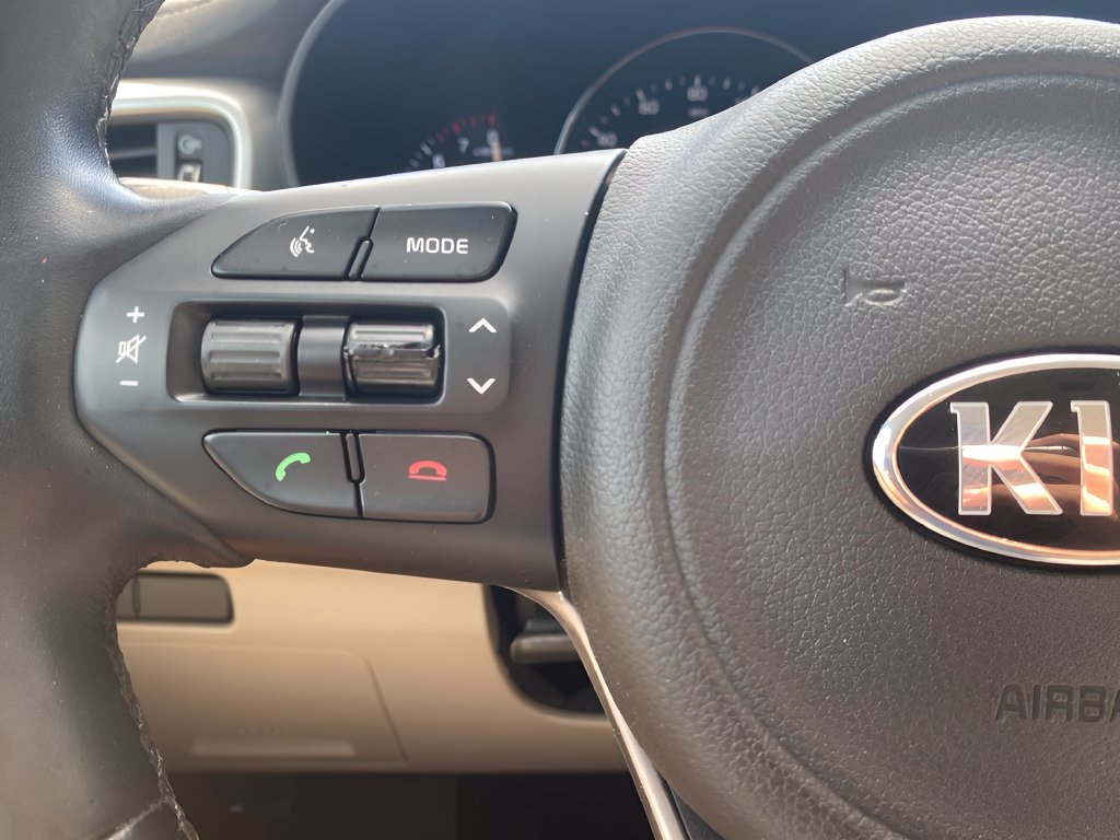 Used 2017 Kia Sorento LX w/ LX V6 Convenience Package FWD image 17