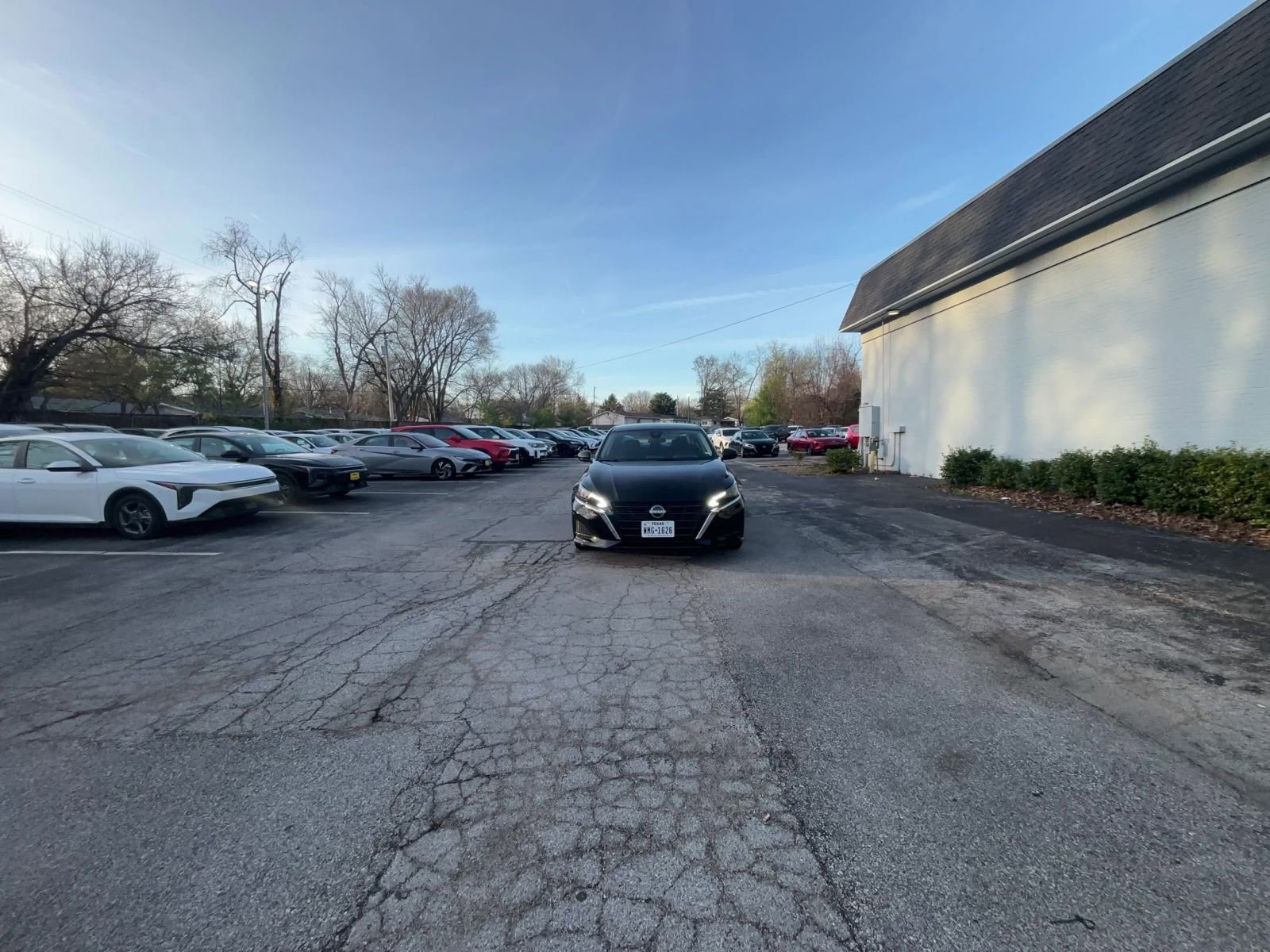 Used 2025 Nissan Altima 2.5 SV FWD image 16