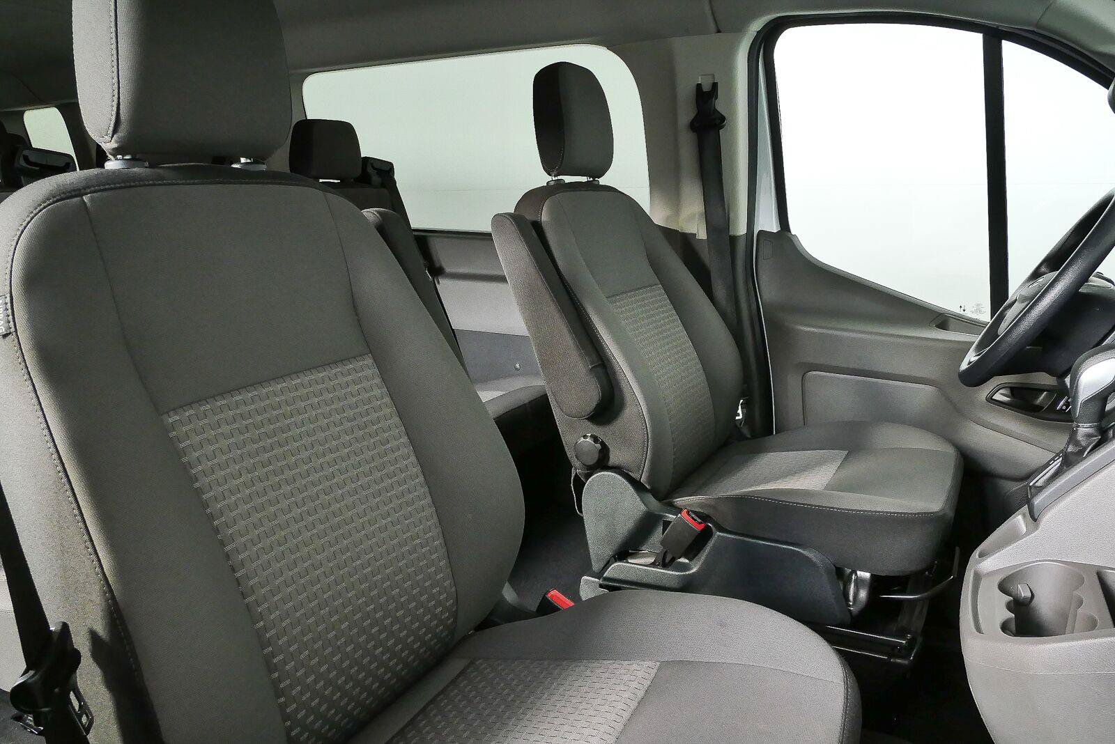 Used 2023 Ford Transit 350 XLT RWD image 18