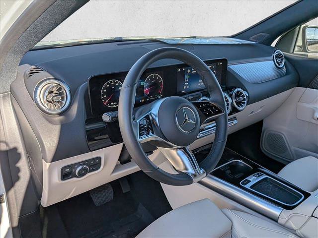 Certified 2025 Mercedes-Benz GLA 250 4MATIC image 10