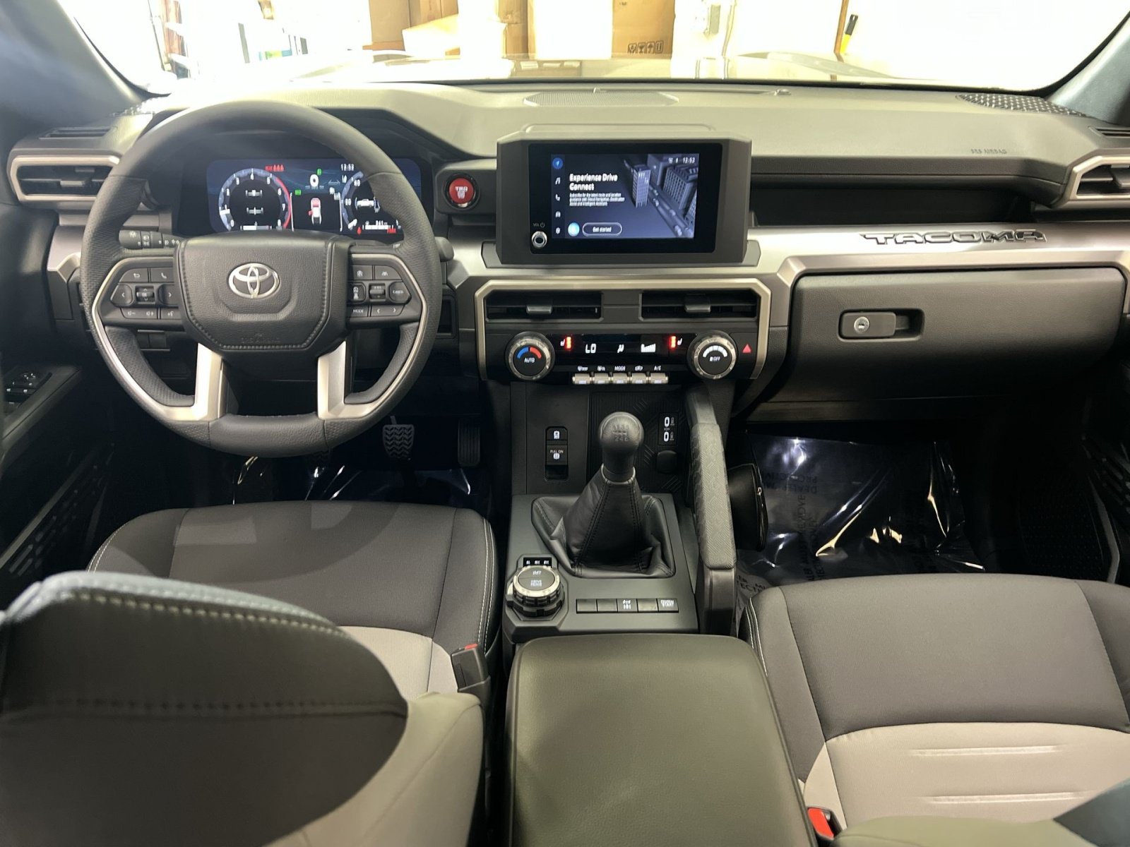 Used 2025 Toyota Tacoma TRD Off-Road AWD/4WD image 22