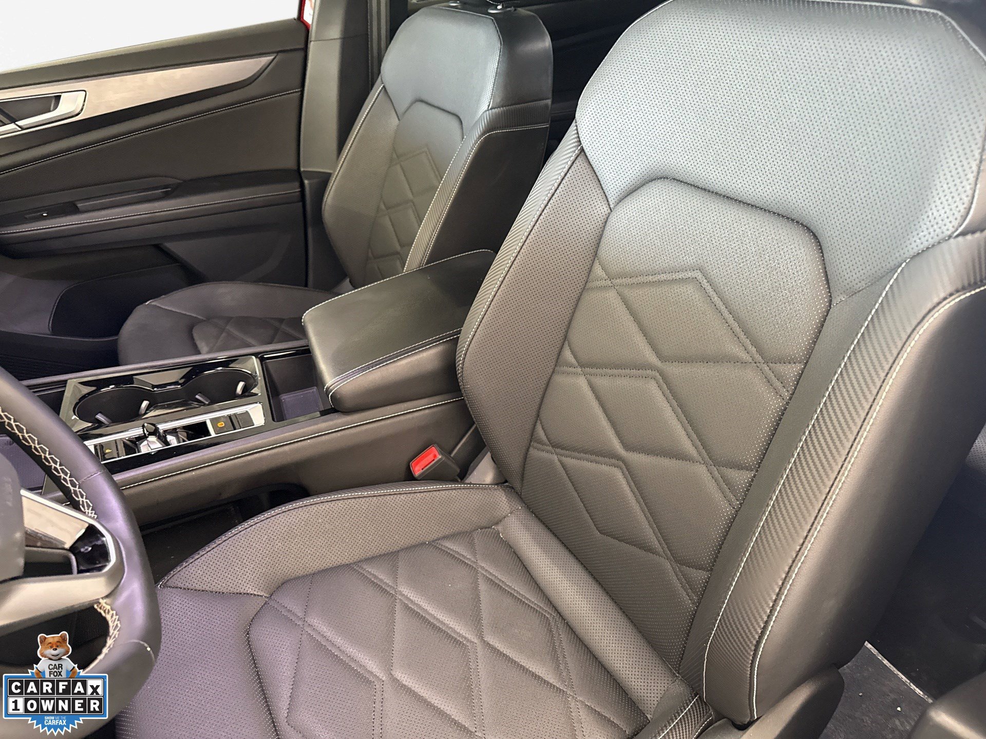 Used 2024 Volkswagen Atlas Cross Sport SE FWD image 14