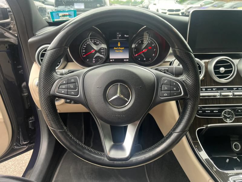 Used 2018 Mercedes-Benz C 300 4MATIC Sedan image 21