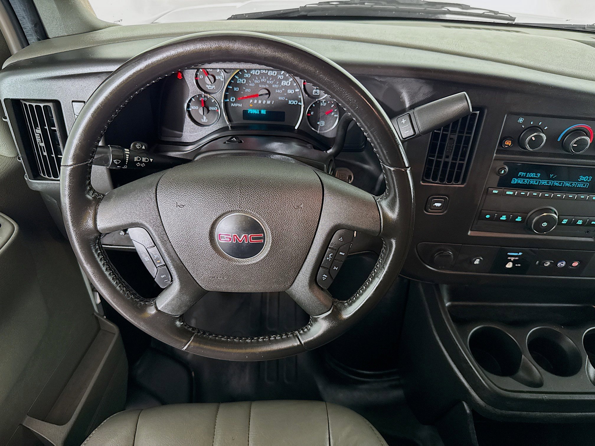 Used 2023 GMC Savana 2500 w/ Driver Convenience Package image 16