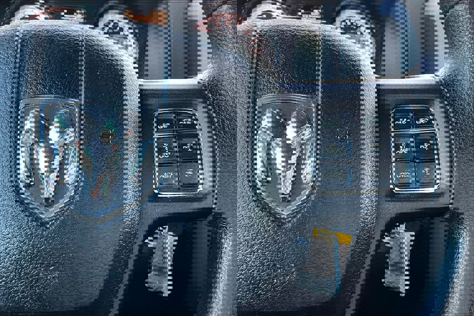 Used 2015 RAM 1500 Express image 19