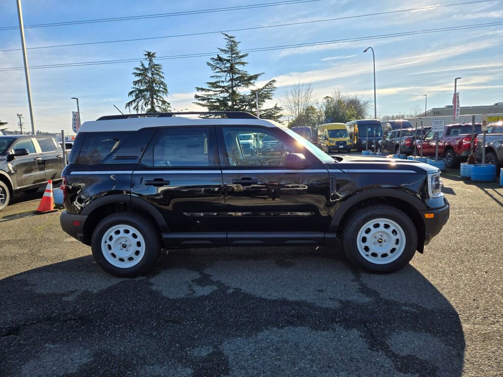 New 2025 Ford Bronco Sport Heritage w/ Convenience Package AWD/4WD image 4