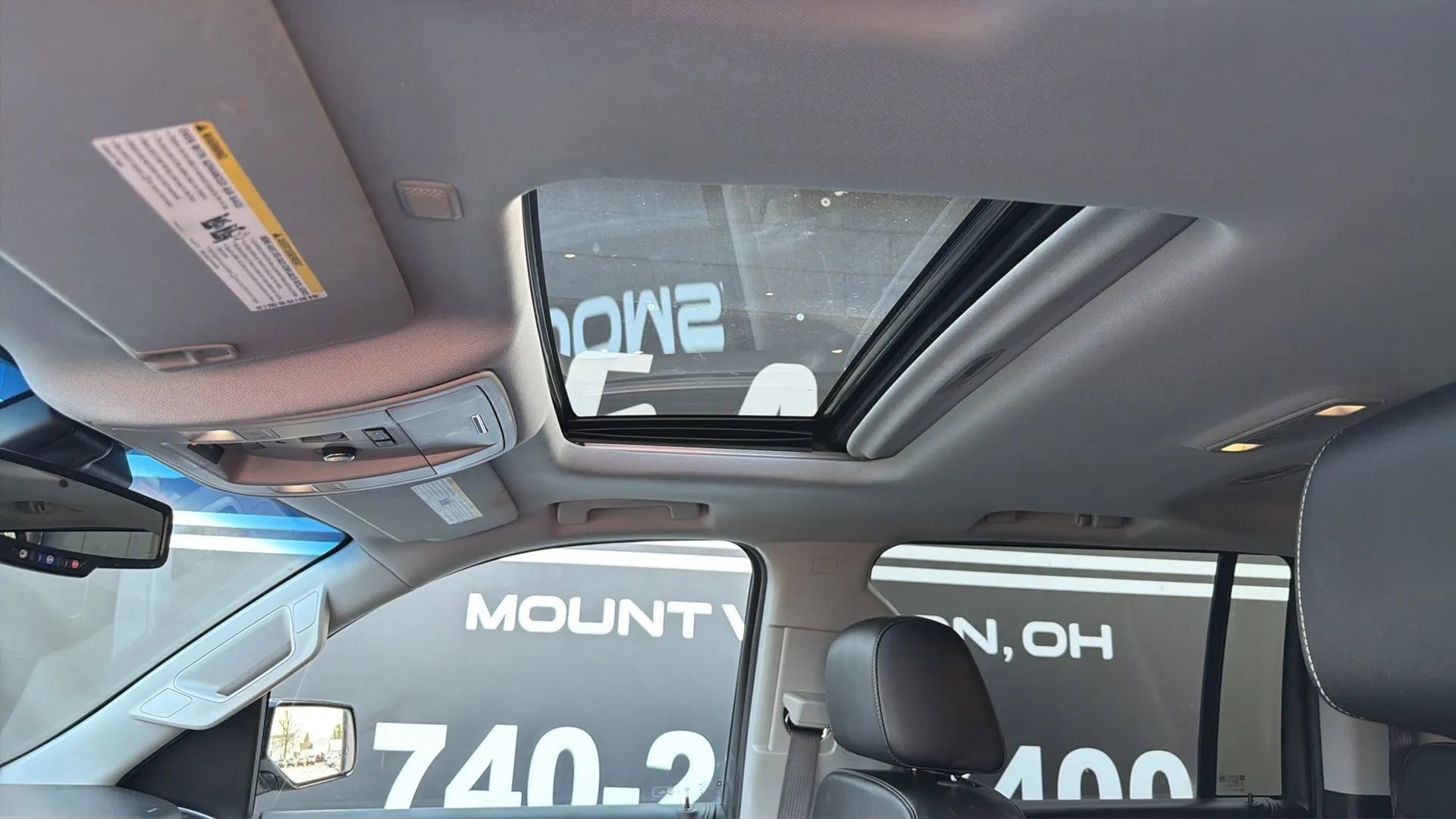 Used 2016 Chevrolet Suburban LT w/ Luxury Package image 29