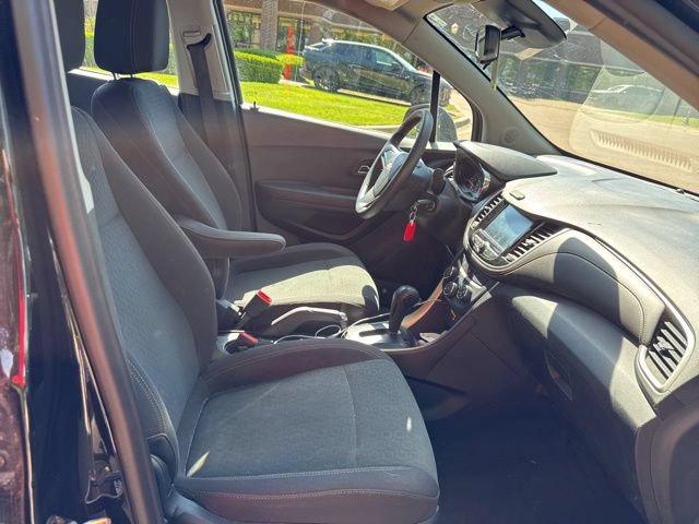 Used 2017 Chevrolet Trax LS AWD/4WD image 10