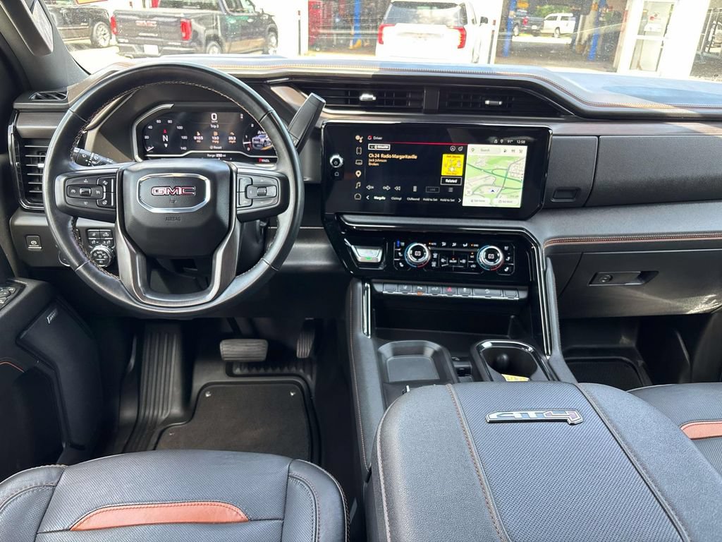 Used 2024 GMC Sierra 2500 AT4 w/ Technology Package AWD/4WD image 10