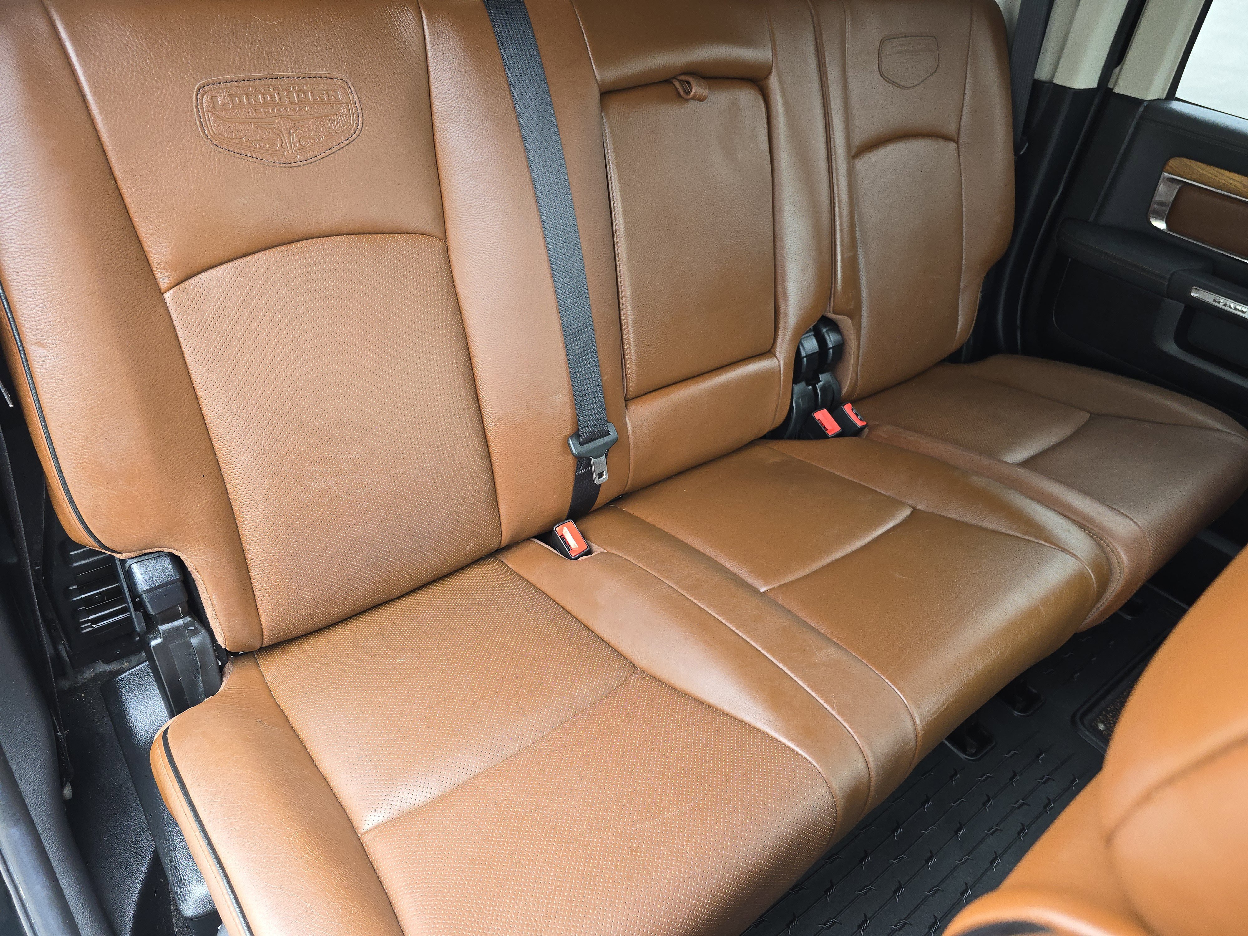 Used 2014 RAM 2500 Longhorn w/ Convenience Group AWD/4WD image 30