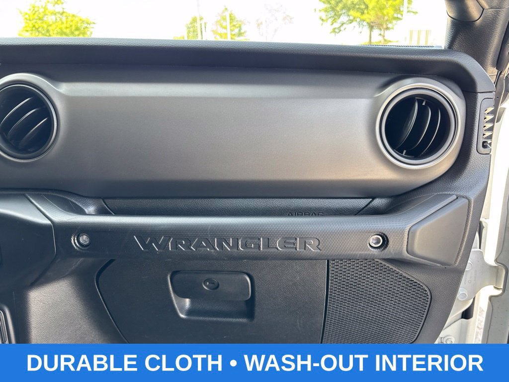 Used 2022 Jeep Wrangler Unlimited Sport AWD/4WD image 32