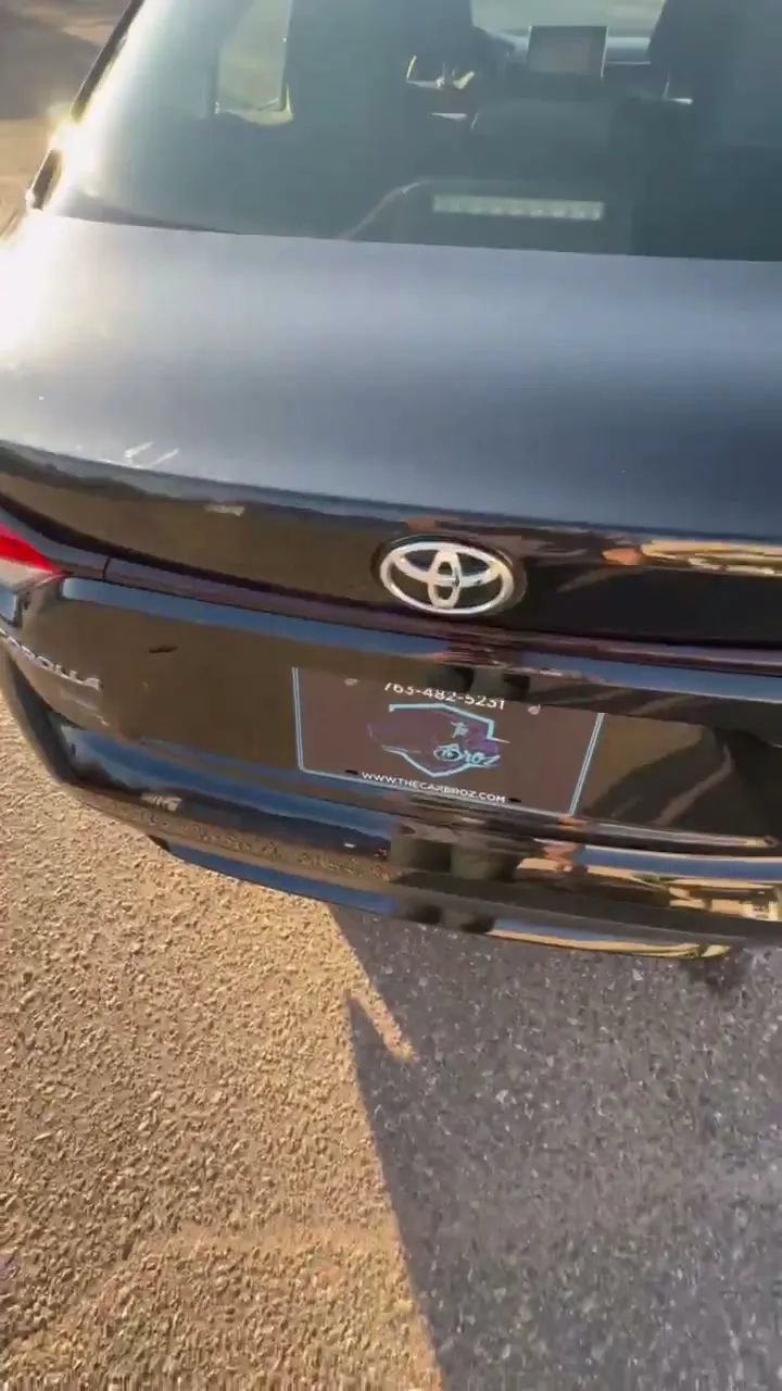 Used 2020 Toyota Corolla LE FWD image 46