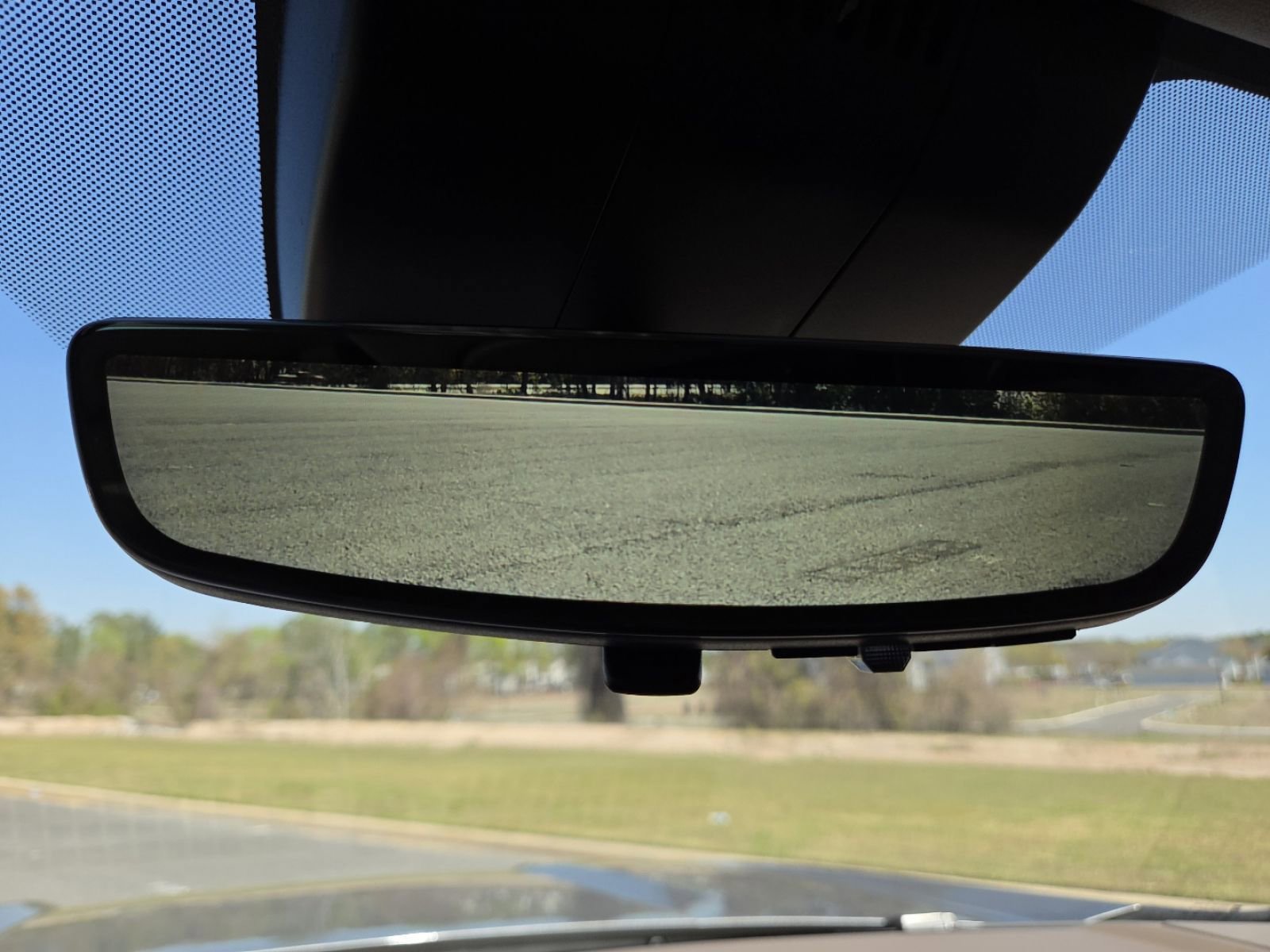 New 2026 GMC Yukon XL Denali w/ Denali Reserve Package image 13