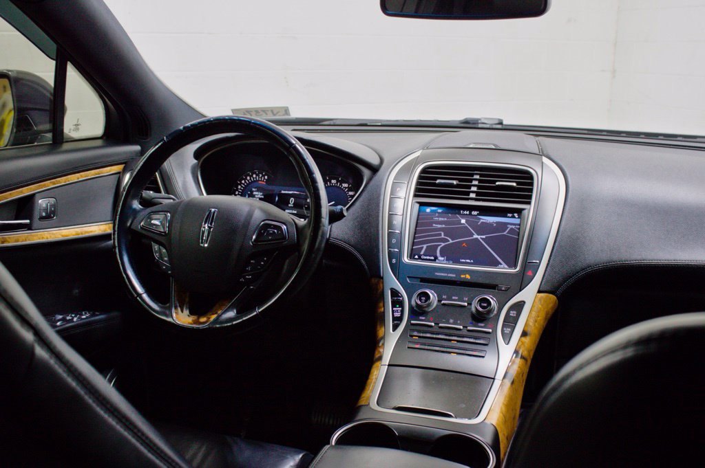 Used 2018 Lincoln MKX Select w/ Select Plus Package AWD/4WD image 33