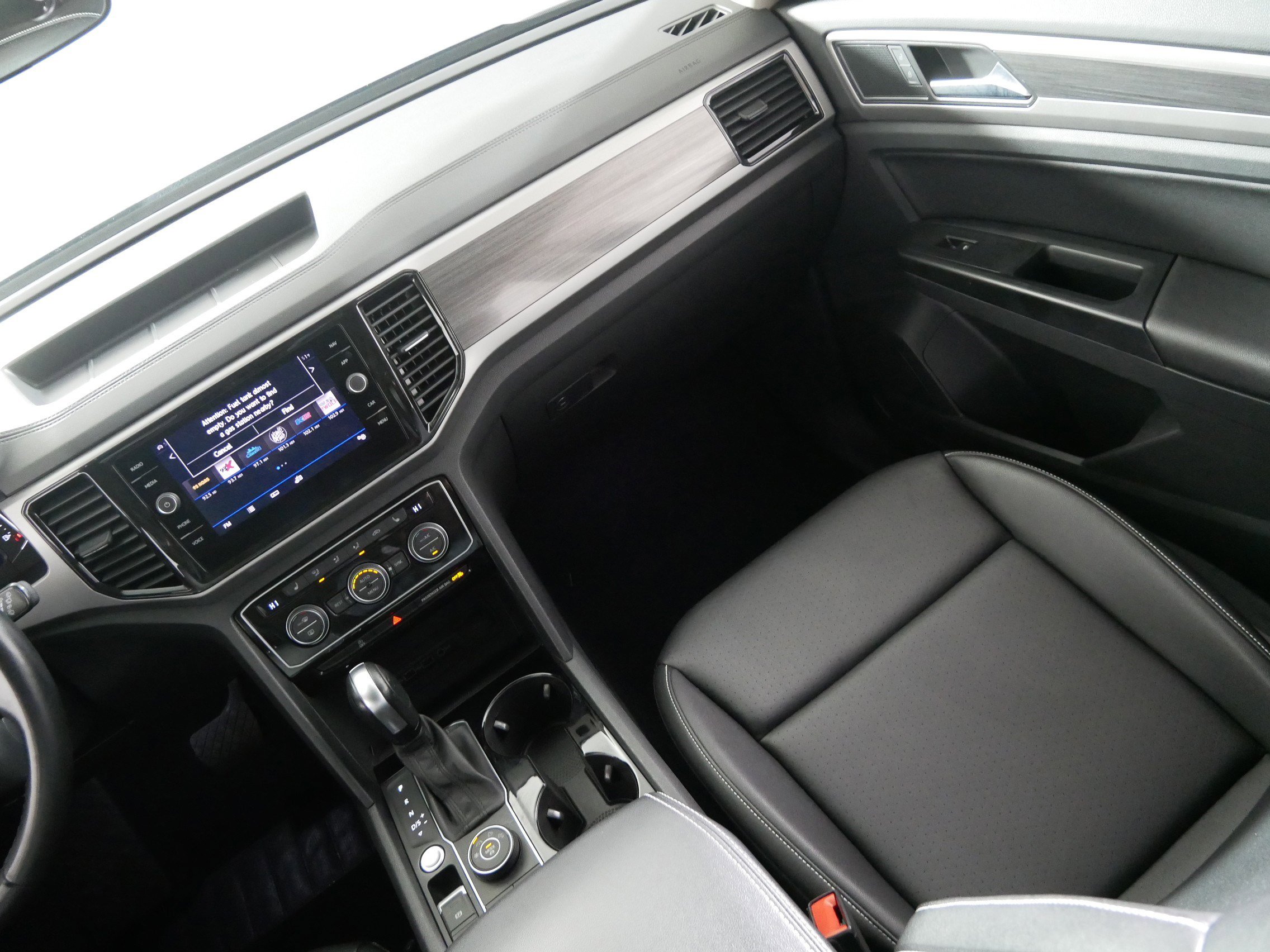 Used 2021 Volkswagen Atlas SEL image 11