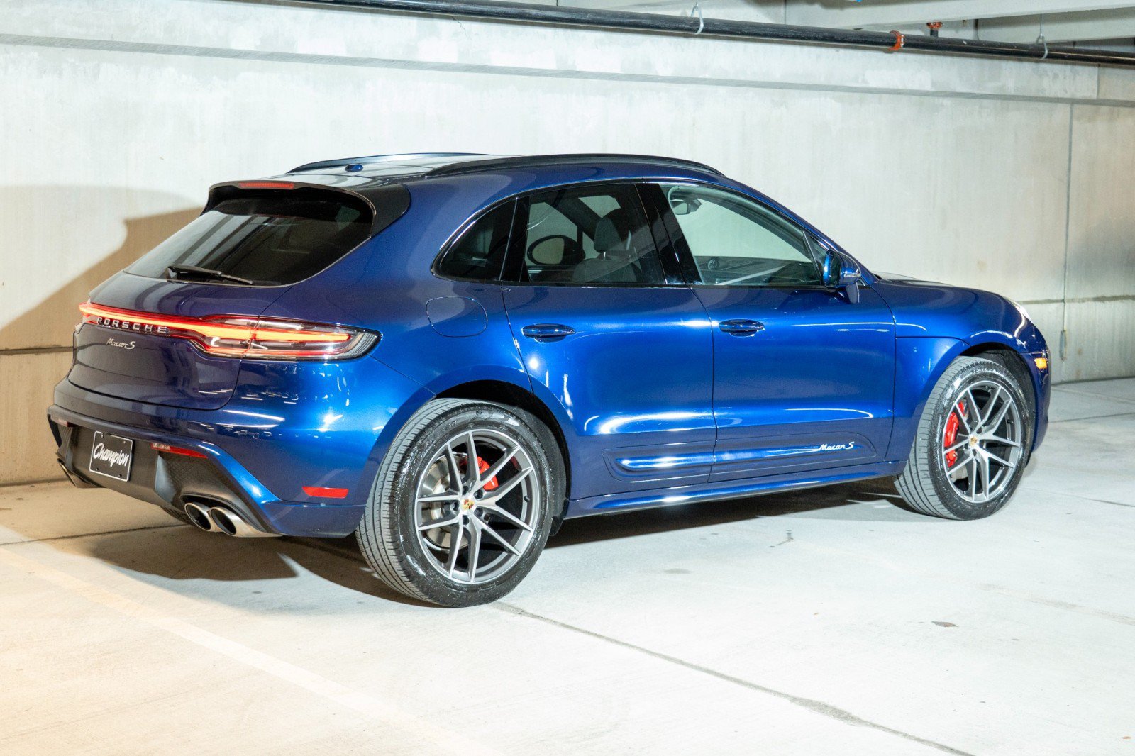 Certified 2023 Porsche Macan S AWD/4WD image 9