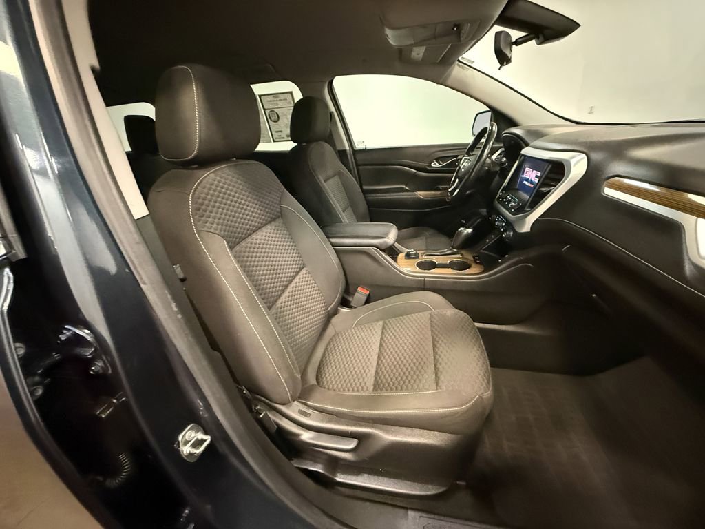 Used 2019 GMC Acadia SLE image 13