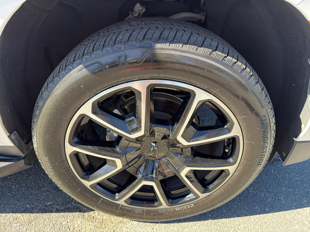 Used 2022 Chevrolet Tahoe RST w/ Luxury Package image 38