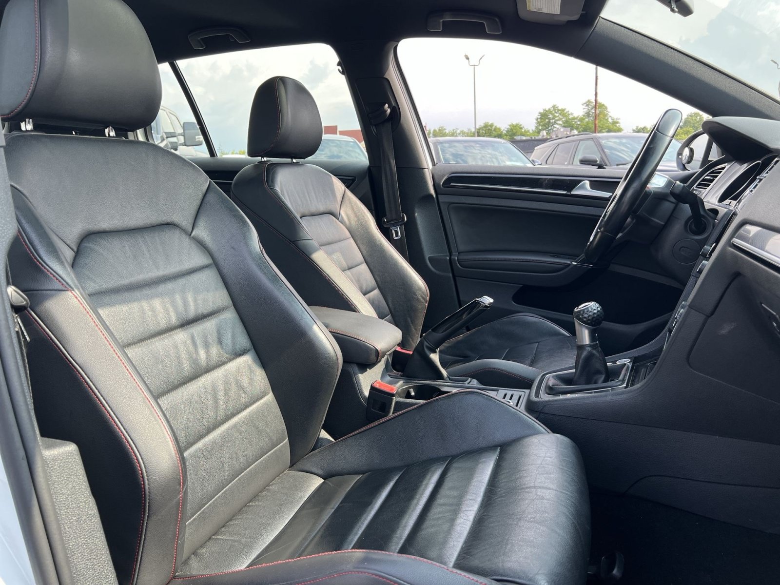Used 2015 Volkswagen GTI S FWD image 26