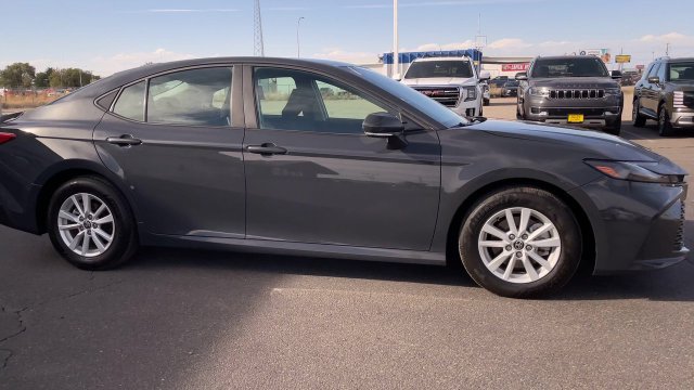 Used 2026 Toyota Camry LE FWD image 3