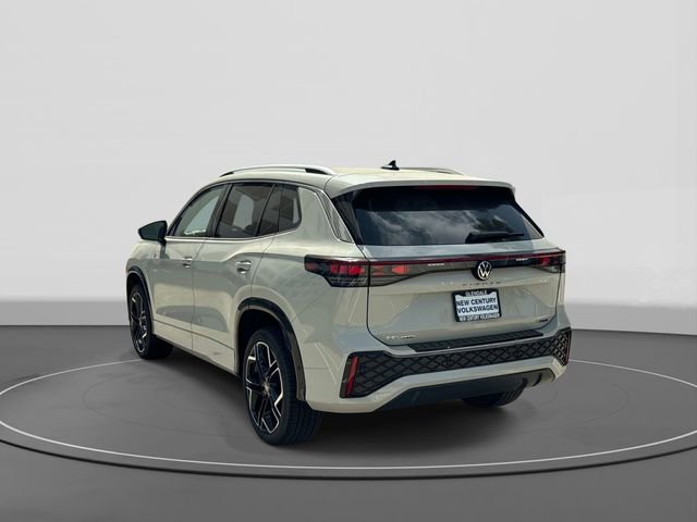 New 2026 Volkswagen Tiguan SEL R-Line image 3