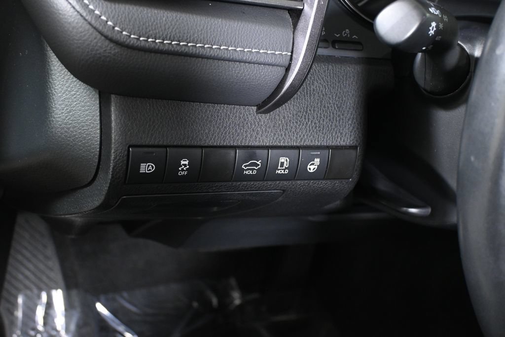 Used 2024 Toyota Camry SE w/ Cold Weather Package AWD/4WD image 27