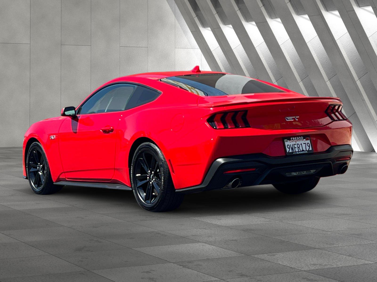 Used 2025 Ford Mustang GT RWD image 6