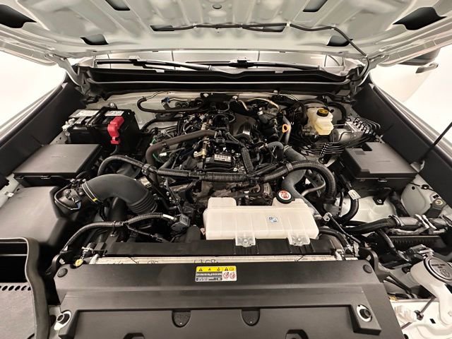 Used 2025 Toyota Tacoma SR RWD image 21