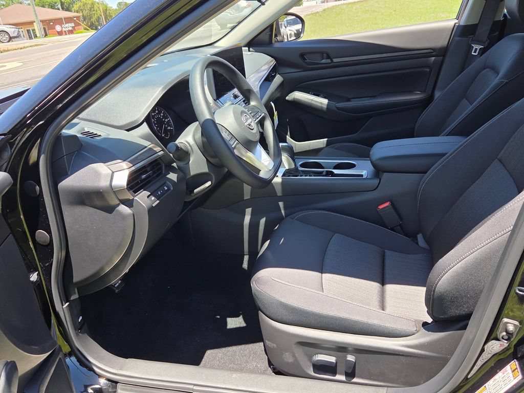 New 2026 Nissan Altima 2.5 SV FWD image 5