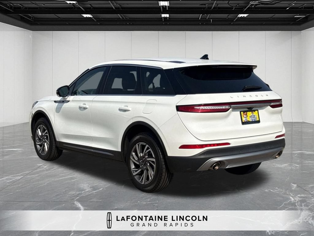 Certified 2024 Lincoln Corsair AWD w/ Equipment Group 101A image 3