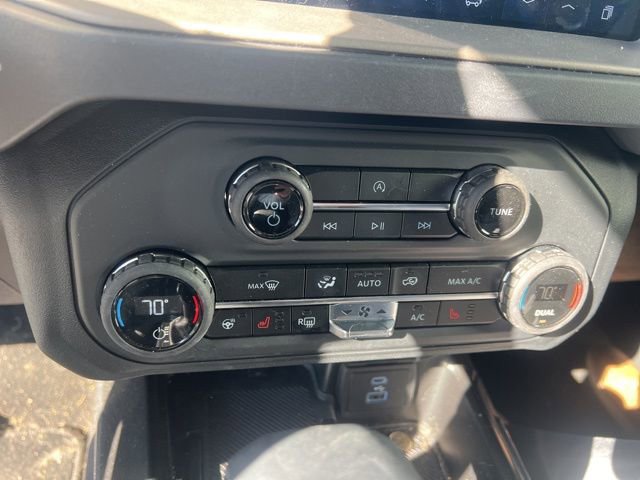 Used 2025 Ford Bronco Outer Banks image 23