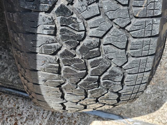 Used 2024 Chevrolet Silverado 1500 LT AWD/4WD image 11