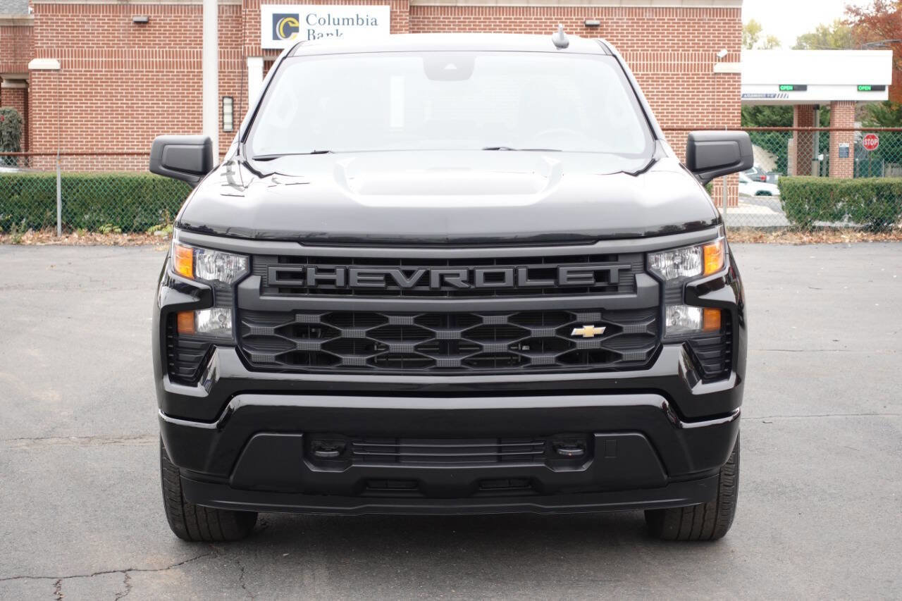 Used 2023 Chevrolet Silverado 1500 Custom image 5