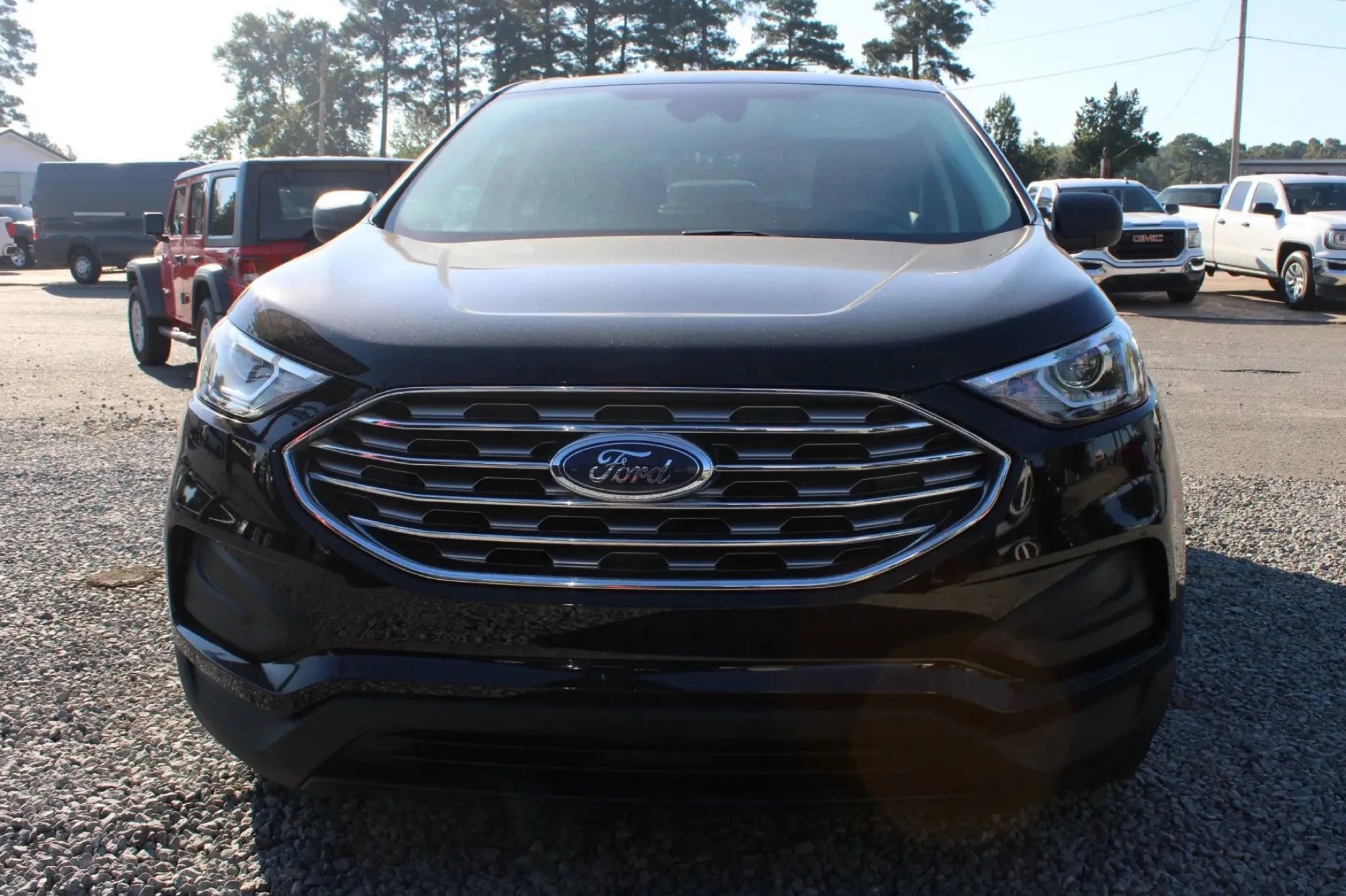 Used 2022 Ford Edge SE image 4