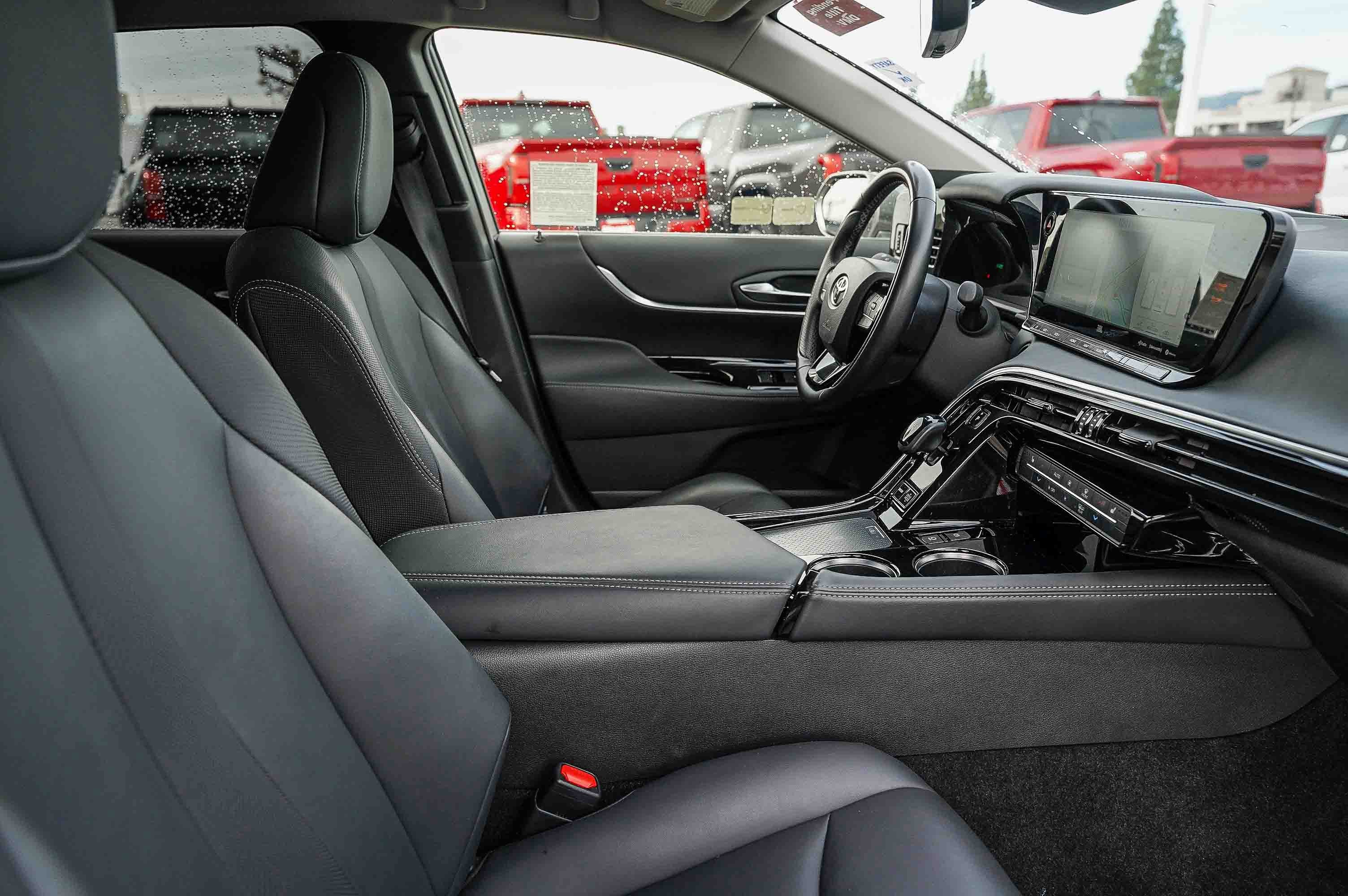 Used 2022 Toyota Mirai XLE image 17