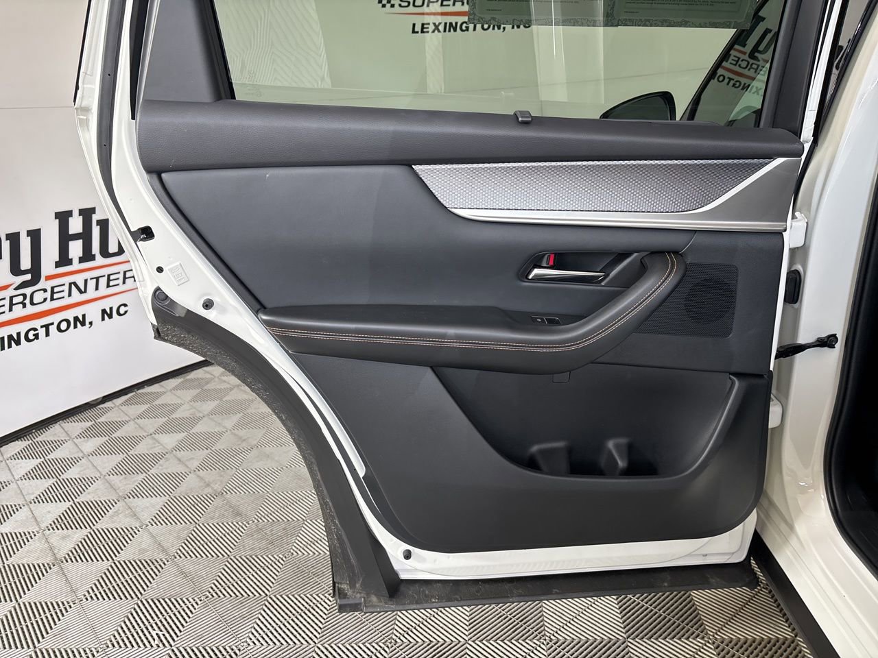 Used 2025 MAZDA CX-90 Plug-In Hybrid w/Premium Sport image 17