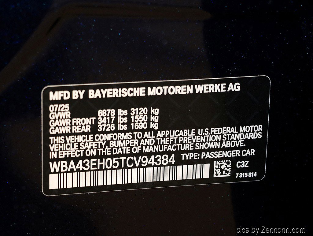 Used 2026 BMW 750e xDrive image 29