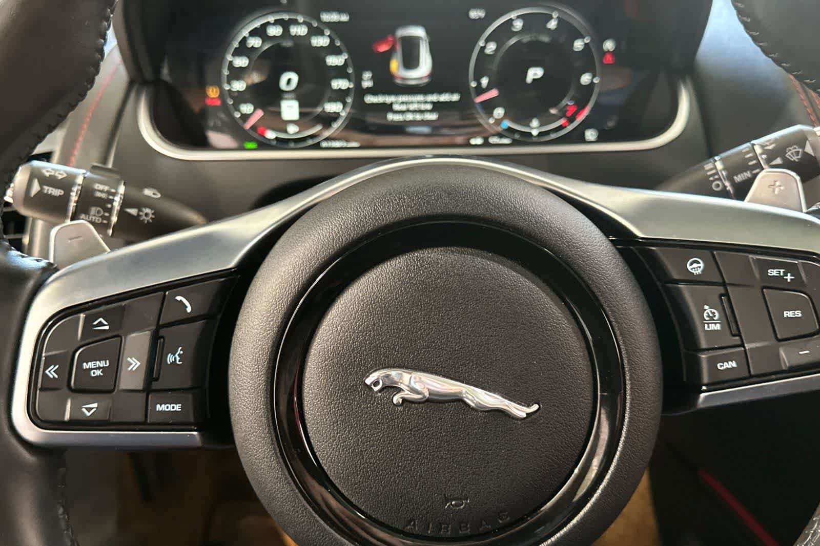 Used 2023 Jaguar F-TYPE R-Dynamic AWD/4WD image 26