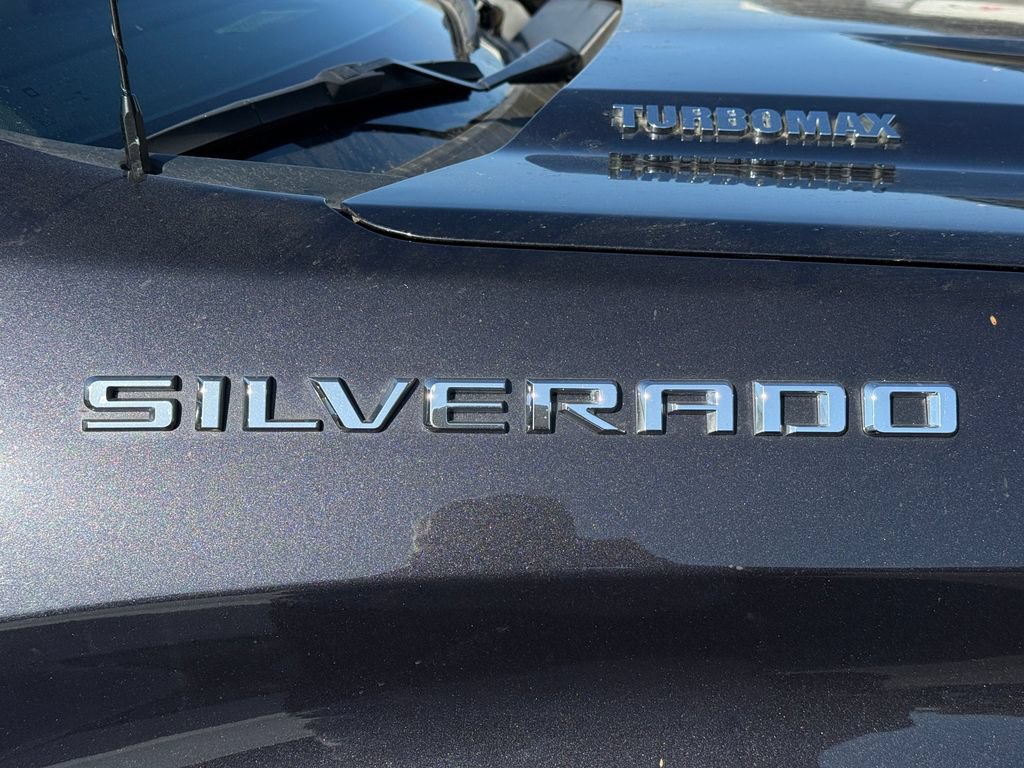 Used 2024 Chevrolet Silverado 1500 LT RWD image 19