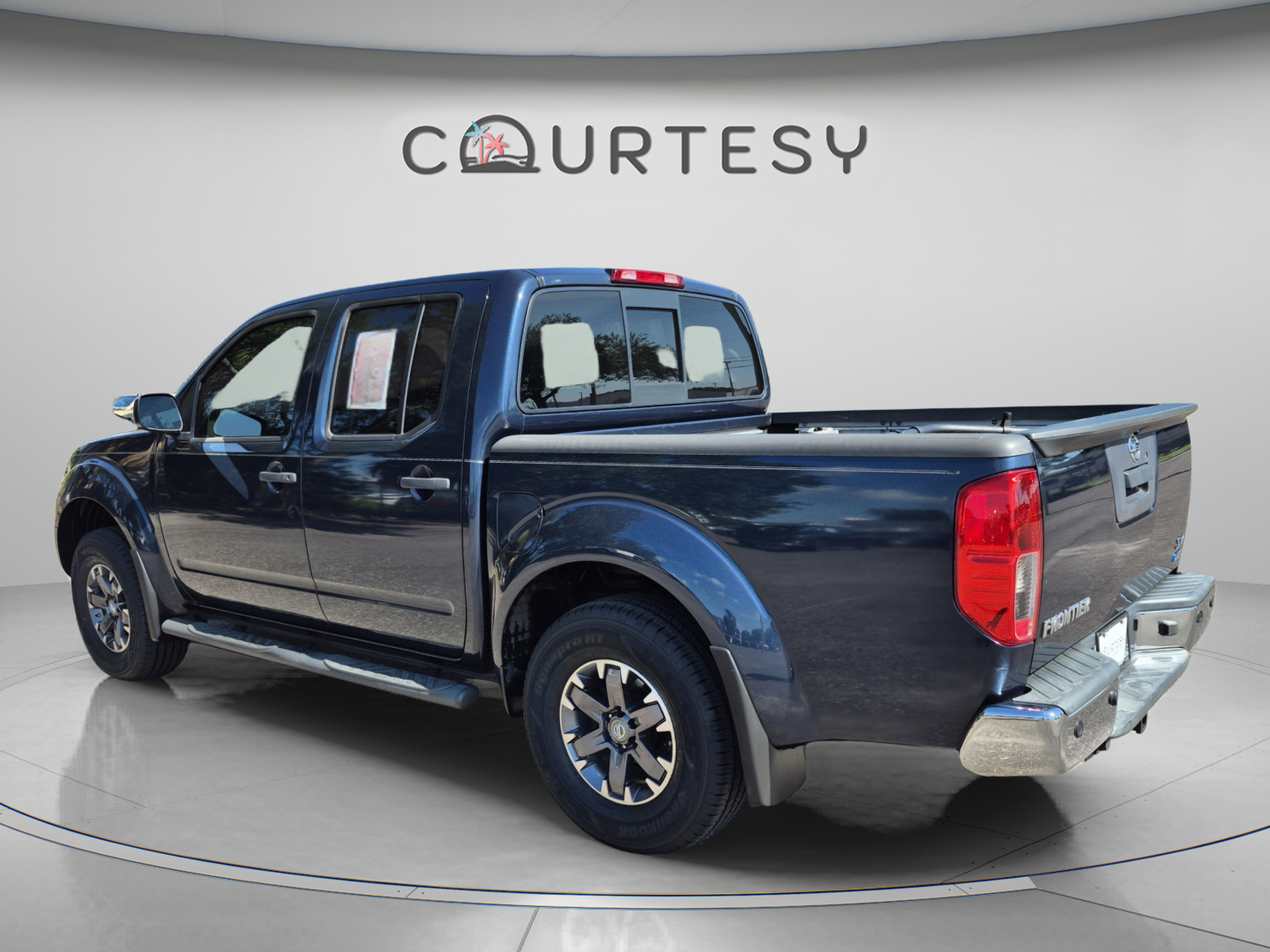Used 2019 Nissan Frontier SV w/ Value Truck Package RWD image 5